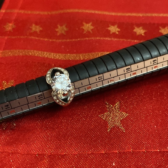 Vintage 925 Sterling Silver Cubic Zirconia ring - Picture 9 of 9